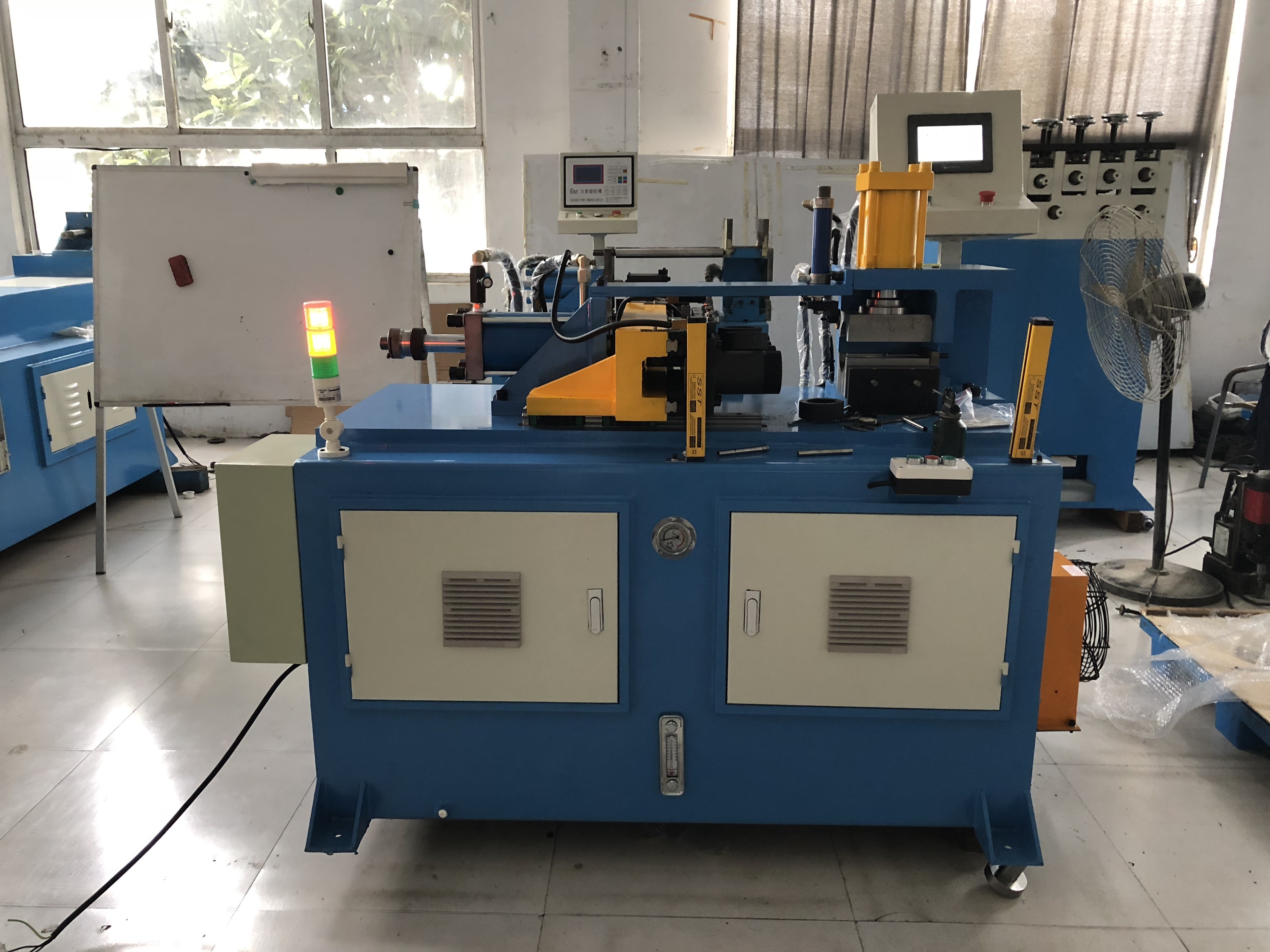 Square Pipe 15kw CNC Pipe Bending Machine
